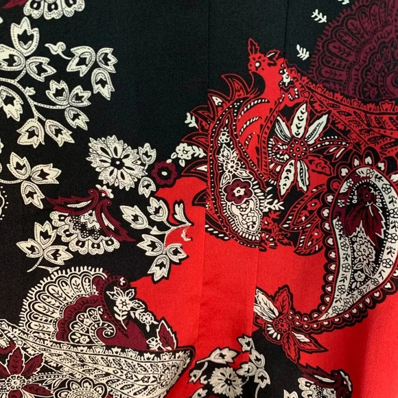 Liz Claiborne Silk Paisley Blouse Red & Black Elegant Long Sleeve P10 - Picture 5 of 7